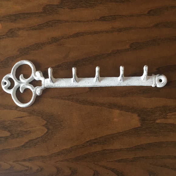 Other - White Metal Key Rack- NWOT